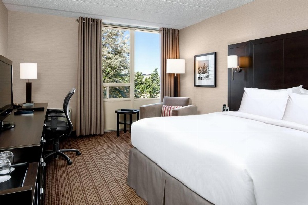 Delta Hotels by Marriott Sault Ste. Marie Waterfront image 4